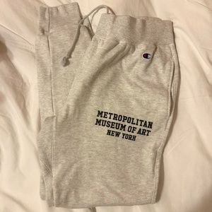 METROPOLITAN MUSEUM OF ART SWEATPANTS